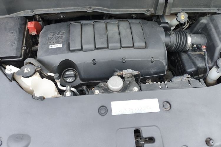 Used Buick Enclave 2014 3.6L Two-Wheel Drive Elite Comfort Version Engine Bay