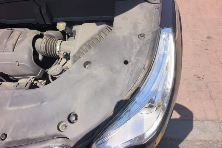Used Buick Enclave 2014 3.6L Two-Wheel Drive Elite Comfort Version Engine Bay Left