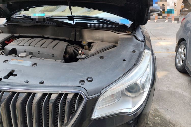 Used Buick Enclave 2014 3.6L Two-Wheel Drive Elite Comfort Version Engine Bay Left