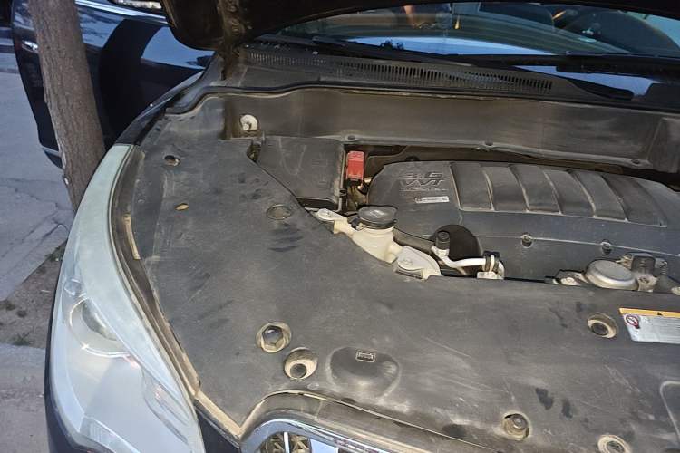 Used Buick Enclave 2014 3.6L Four-Wheel Drive Smart Luxury Flagship Edition Engine Bay Right