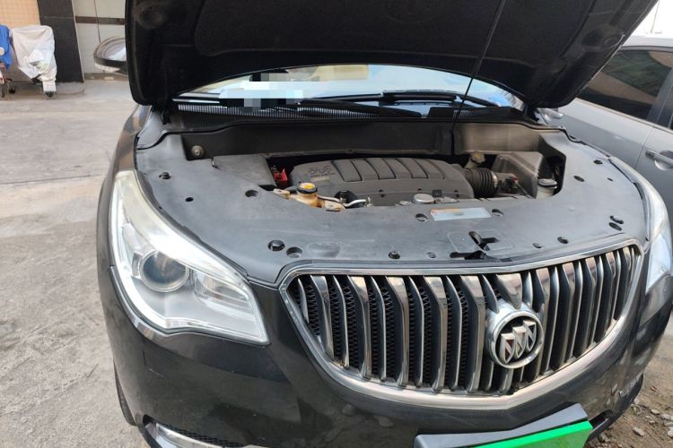 Used Buick Enclave 2014 3.6L Two-Wheel Drive Elite Comfort Version Engine Bay Right