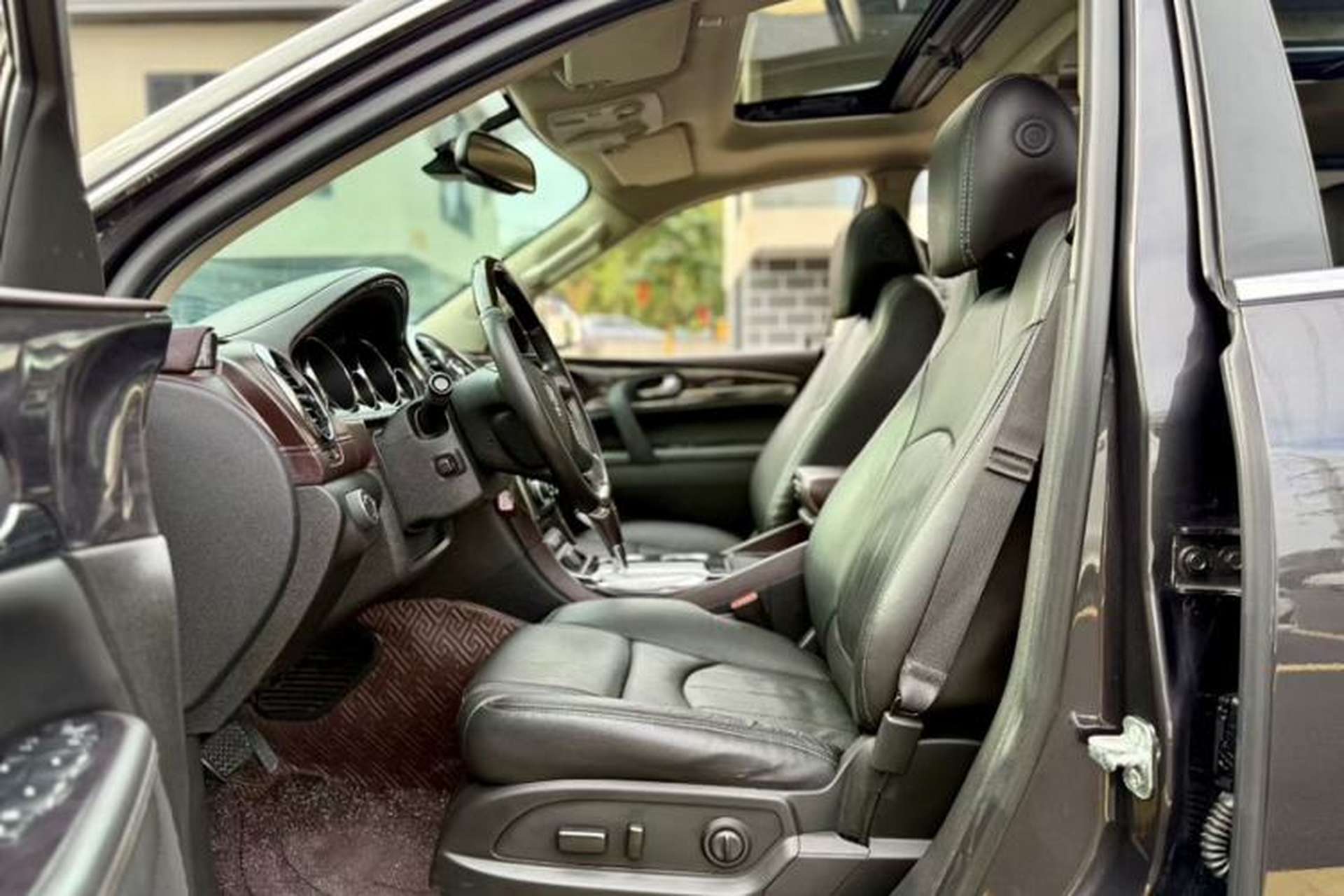 Used Buick Enclave 2014 3.6L Four-Wheel Drive Smart Luxury Flagship Edition Exterior 3