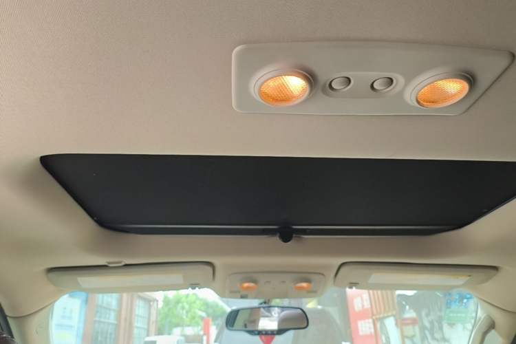 Used Buick Enclave 2014 3.6L Two-Wheel Drive Elite Comfort Version Headliner
