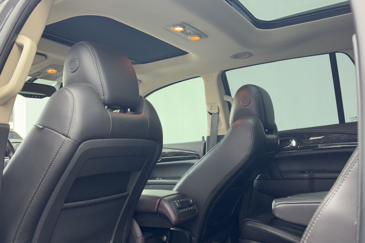 Used Buick Enclave 2014 3.6L Two-Wheel Drive Elite Comfort Version Headliner