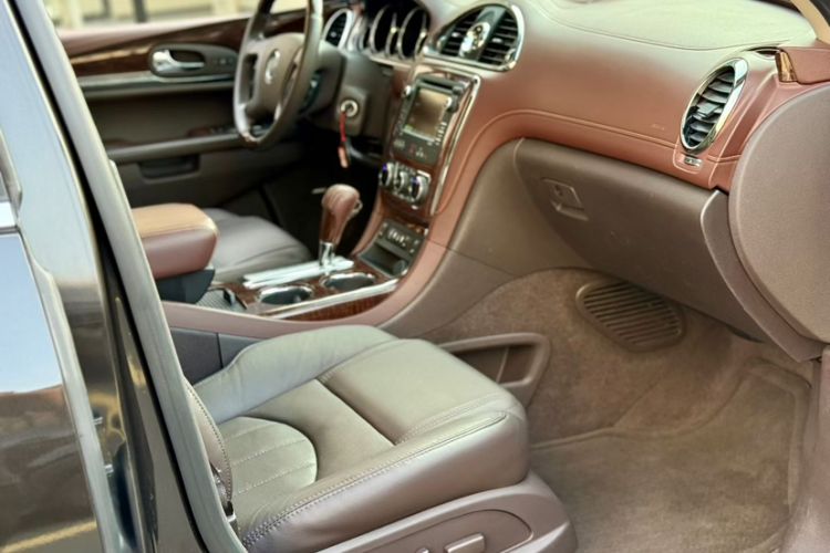 Used Buick Enclave 2014 3.6L Four-Wheel Drive Smart Luxury Flagship Edition Interior 2