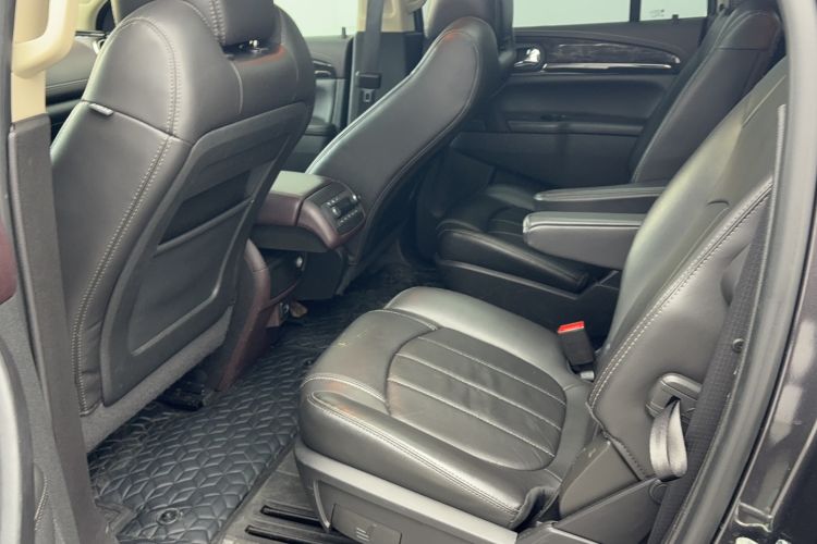 Used Buick Enclave 2014 3.6L Two-Wheel Drive Elite Comfort Version Interior 2