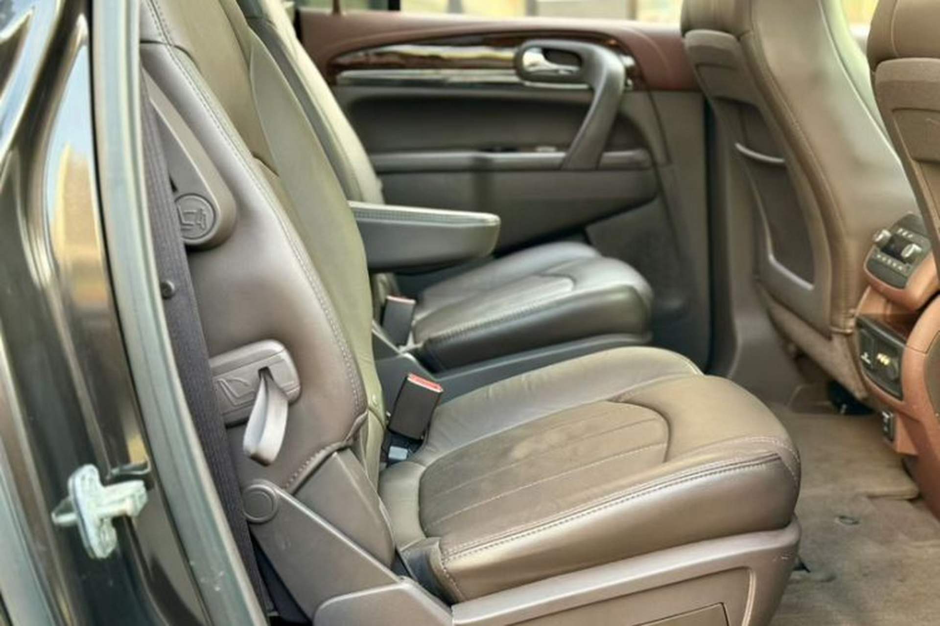 Used Buick Enclave 2014 3.6L Four-Wheel Drive Smart Luxury Flagship Edition Interior 3