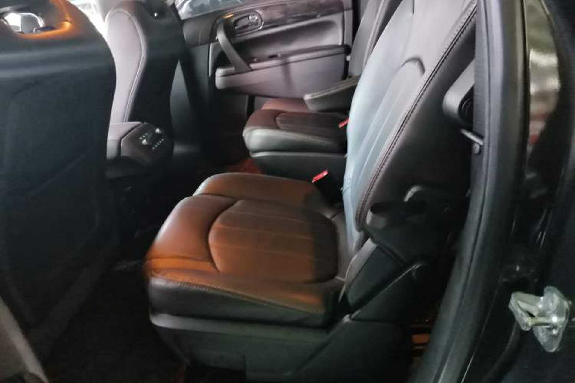 Used Buick Enclave 2014 3.6L Four-Wheel Drive Smart Luxury Flagship Edition Interior 4