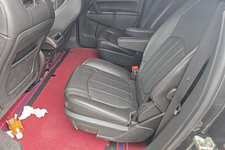 Used Buick Enclave 2014 3.6L Four-Wheel Drive Smart Luxury Flagship Edition Left Rear Seat