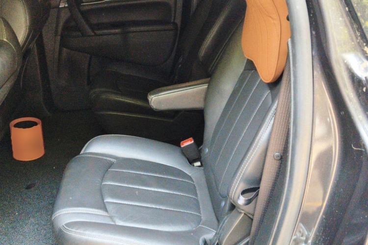 Used Buick Enclave 2014 3.6L Two-Wheel Drive Elite Comfort Version Left Rear Seat