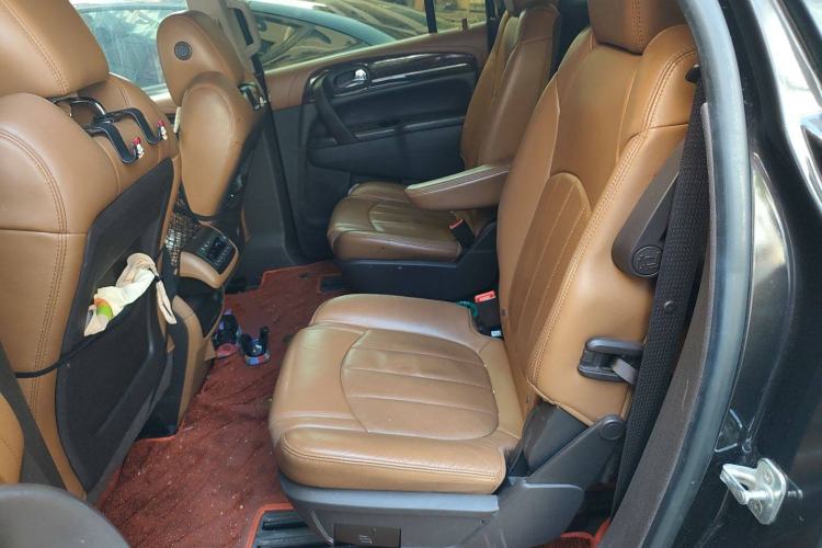 Used Buick Enclave 2014 3.6L Two-Wheel Drive Elite Comfort Version Left Rear Seat