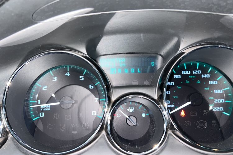 Used Buick Enclave 2014 3.6L Four-Wheel Drive Smart Luxury Flagship Edition Odometer Close Up