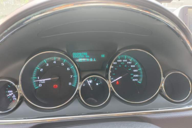 Used Buick Enclave 2014 3.6L Two-Wheel Drive Elite Comfort Version Odometer Close Up