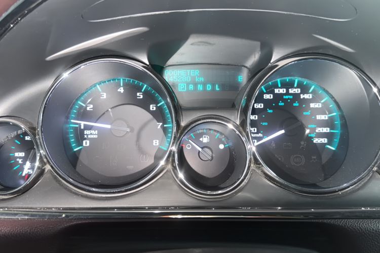 Used Buick Enclave 2014 3.6L Four-Wheel Drive Smart Luxury Flagship Edition Odometer Close Up