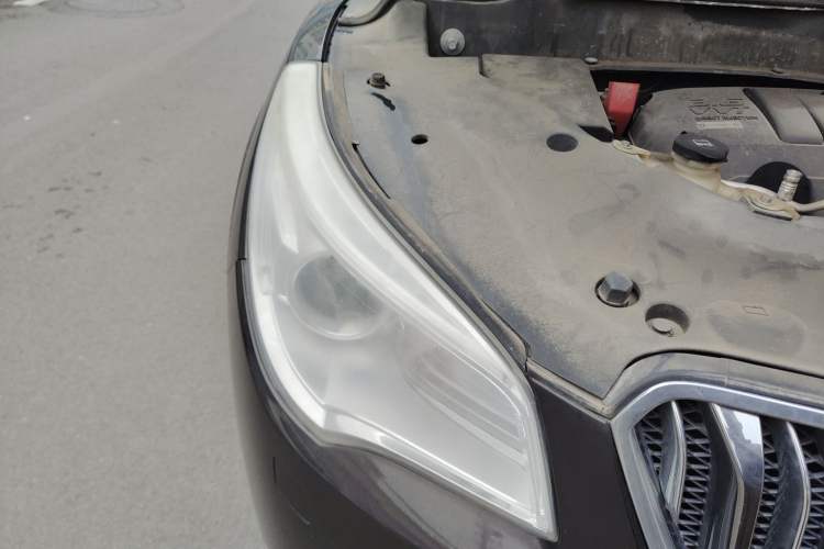 Used Buick Enclave 2014 3.6L Two-Wheel Drive Elite Comfort Version Right Front Headlight