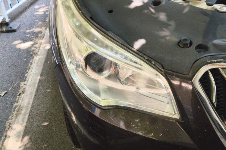 Used Buick Enclave 2014 3.6L Two-Wheel Drive Elite Comfort Version Right Front Headlight