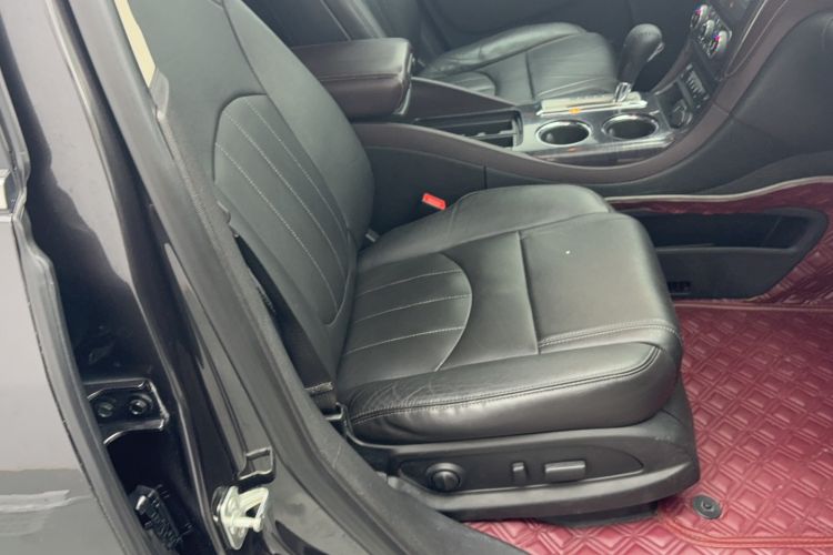 Used Buick Enclave 2014 3.6L Two-Wheel Drive Elite Comfort Version Right Front Seat