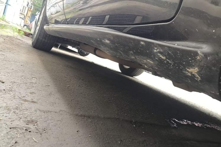 Used Buick Enclave 2014 3.6L Two-Wheel Drive Elite Comfort Version Right Side Sill