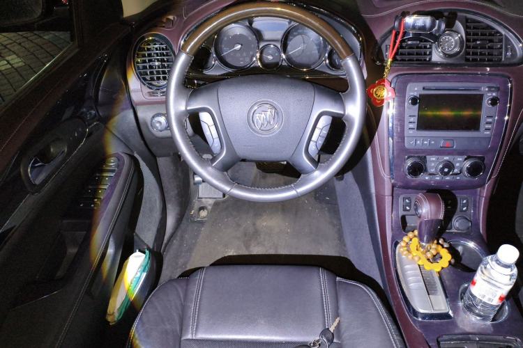 Used Buick Enclave 2014 3.6L Two-Wheel Drive Elite Comfort Version Steering Wheel