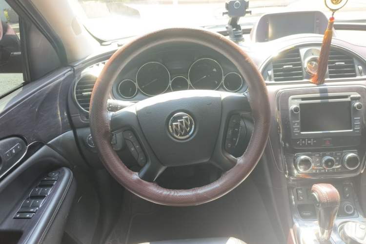 Used Buick Enclave 2014 3.6L Two-Wheel Drive Elite Comfort Version Steering Wheel