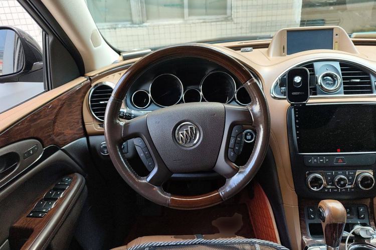Used Buick Enclave 2014 3.6L Two-Wheel Drive Elite Comfort Version Steering Wheel