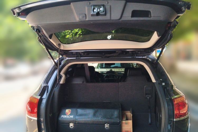 Used Buick Enclave 2014 3.6L Two-Wheel Drive Elite Comfort Version Trunk
