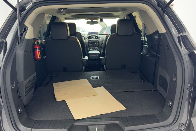 Used Buick Enclave 2014 3.6L Two-Wheel Drive Elite Comfort Version Trunk