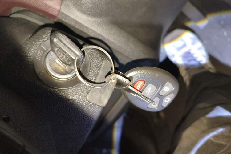 Used Buick Enclave 2014 3.6L Two-Wheel Drive Elite Comfort Version Vehicle Key