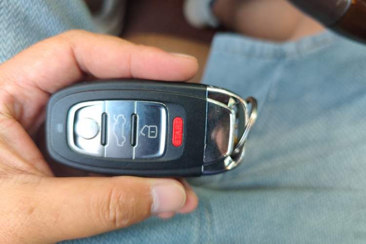 Used Buick Enclave 2014 3.6L Two-Wheel Drive Elite Comfort Version Vehicle Key