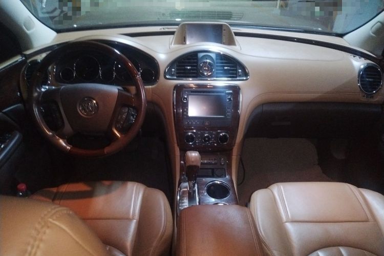 Used Buick Enclave 2014 3.6L Two-Wheel Drive Elite Comfort Version Center Console
