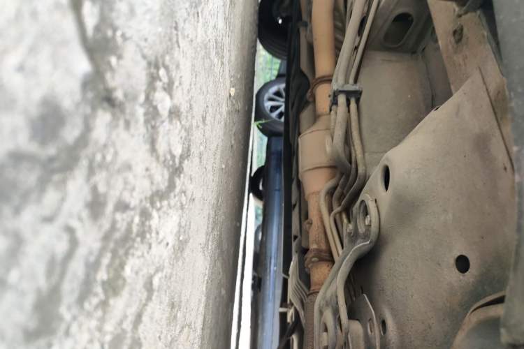 Used Buick Enclave 2014 3.6L Two-Wheel Drive Elite Comfort Version Chassis Front Right