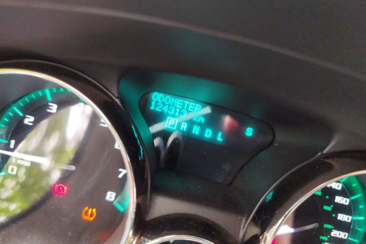 Used Buick Enclave 2014 3.6L Two-Wheel Drive Elite Comfort Version Odometer Close Up