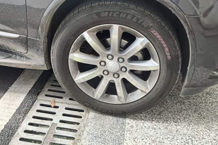 Used Buick Enclave 2014 3.6L Four-Wheel Drive Smart Luxury Flagship Edition Right Front Wheel Hub