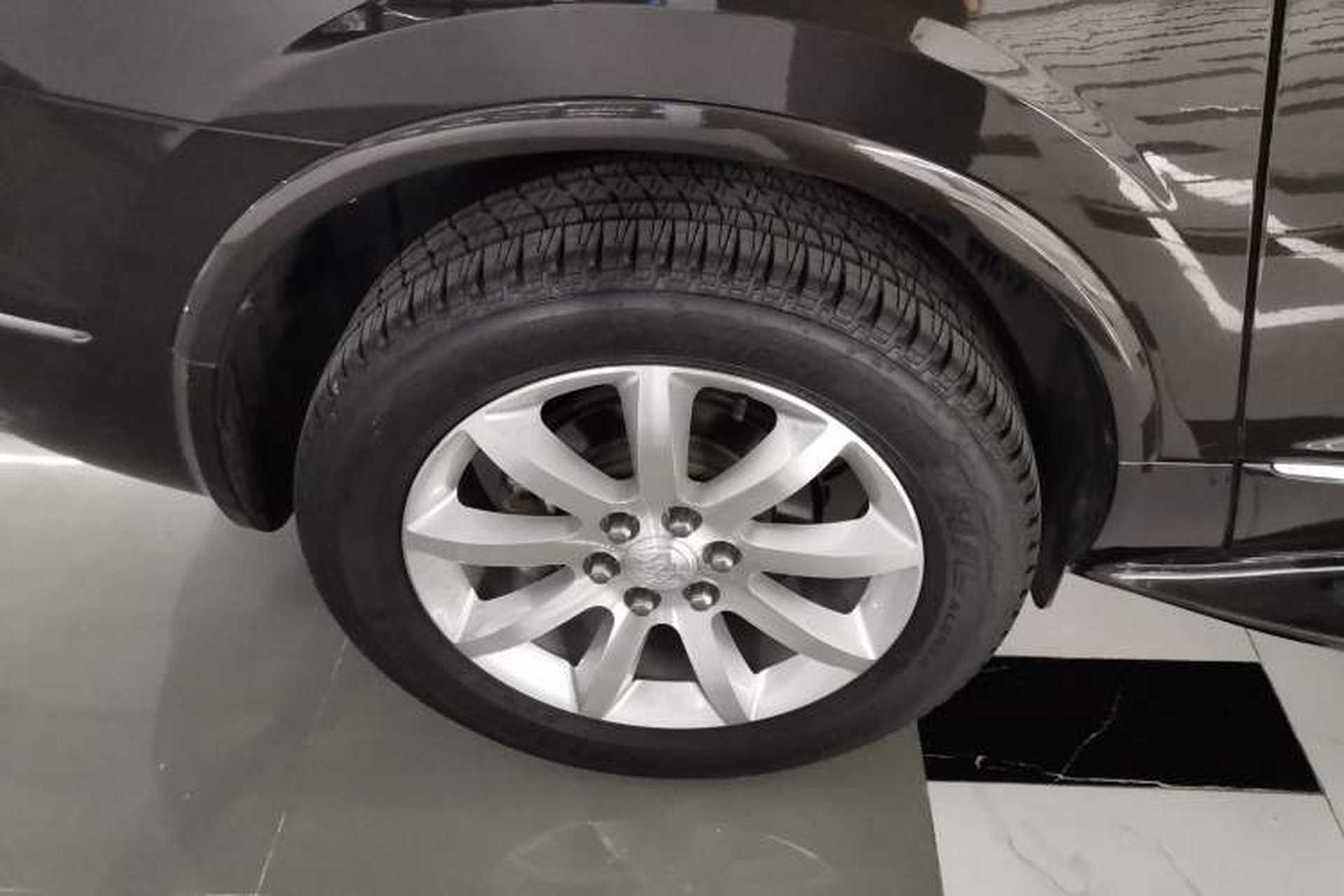Used Buick Enclave 2014 3.6L Four-Wheel Drive Smart Luxury Flagship Edition Right Rear Wheel Hub