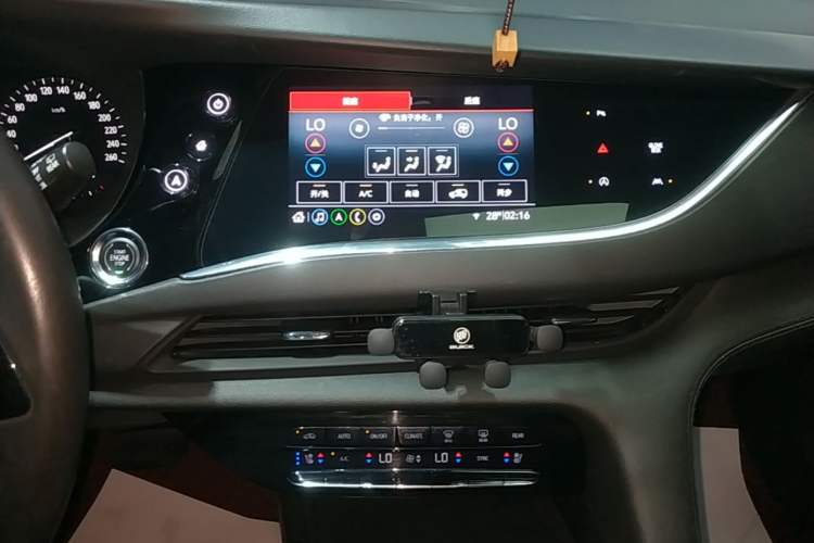 Used Buick Enclave 2020 28T Two-Wheel Drive Prestige Version Audio And AC Panel