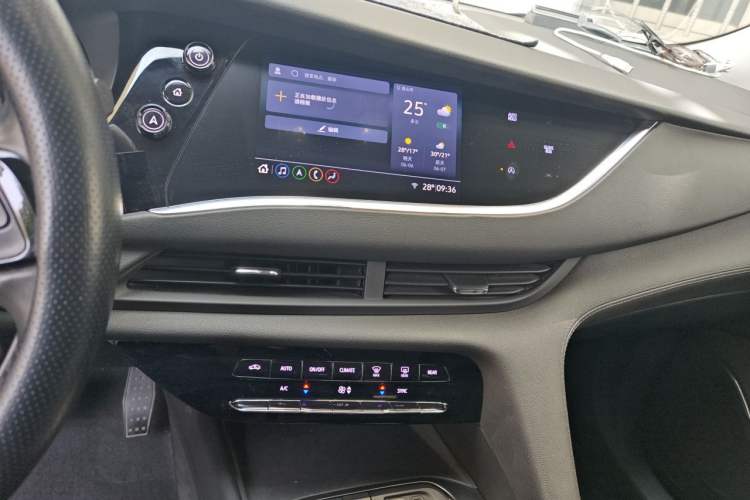 Used Buick Enclave 2020 28T Two-Wheel Drive Zhanqi Version Audio And AC Panel
