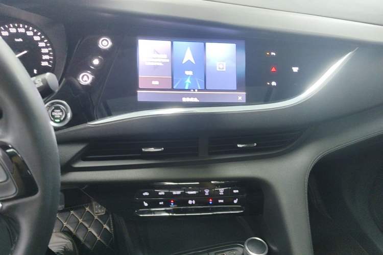 Used Buick Enclave 2020 28T Two-Wheel Drive Luxury Version Audio And AC Panel