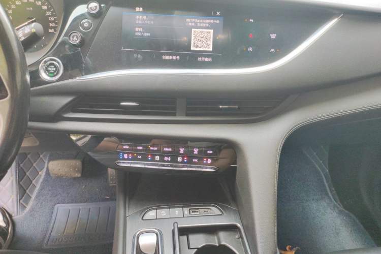 Used Buick Enclave 2020 28T Four-Wheel Drive Prestige Version Audio And AC Panel