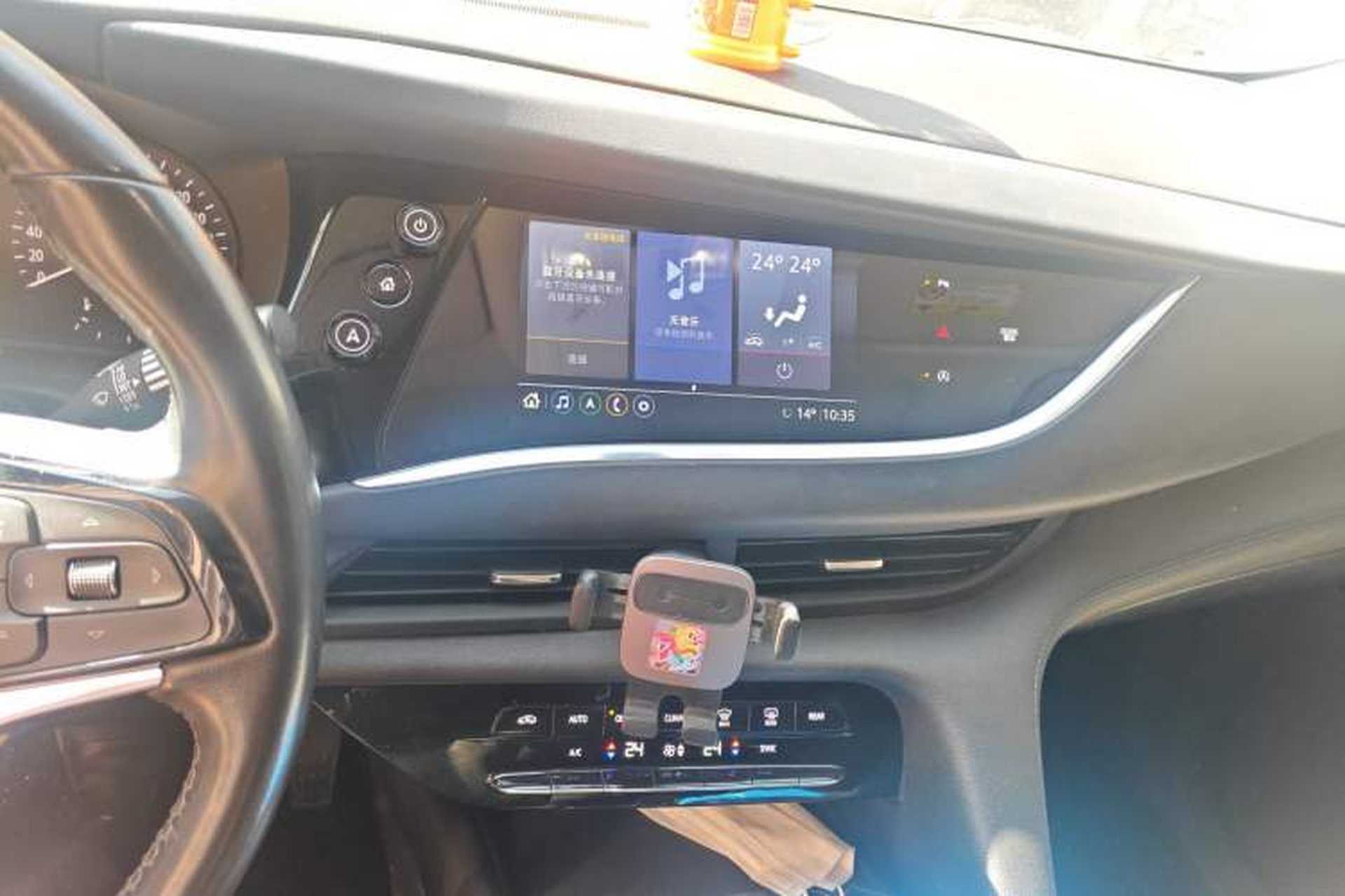 Used Buick Enclave 2020 28T Two-Wheel Drive Zhanqi Version Audio And AC Panel