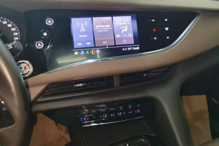 Used Buick Enclave 2020 28T Four-Wheel Drive Luxury Flagship Edition Audio And AC Panel