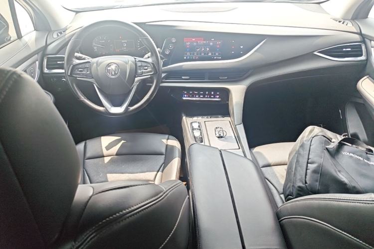 Used Buick Enclave 2020 28T Two-Wheel Drive Prestige Version Center Console