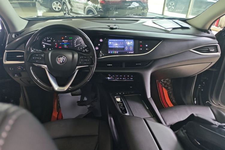 Used Buick Enclave 2020 28T Two-Wheel Drive Prestige Version Center Console