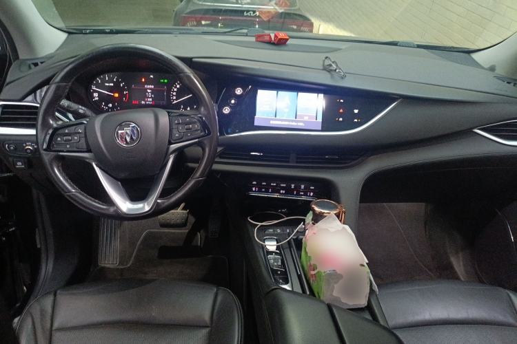 Used Buick Enclave 2020 28T Two-Wheel Drive Prestige Version Center Console