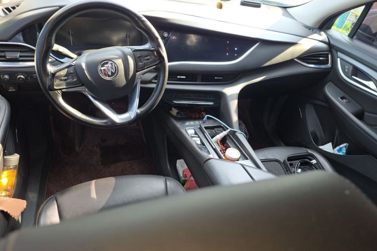 Used Buick Enclave 2020 28T Four-Wheel Drive Prestige Version Center Console