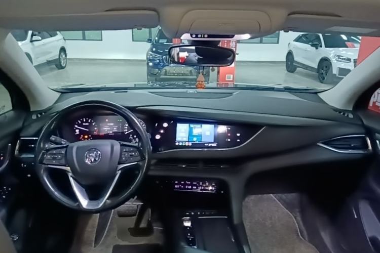 Used Buick Enclave 2020 28T Two-Wheel Drive Prestige Version Center Console