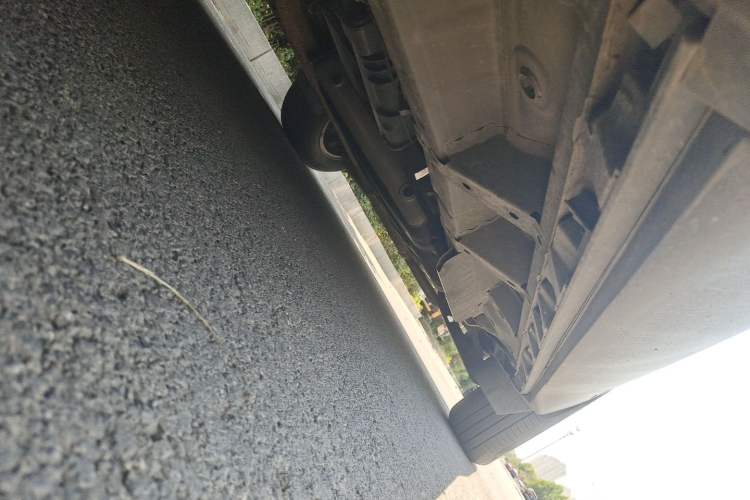 Used Buick Enclave 2020 28T Two-Wheel Drive Zhanqi Version Chassis Front Left