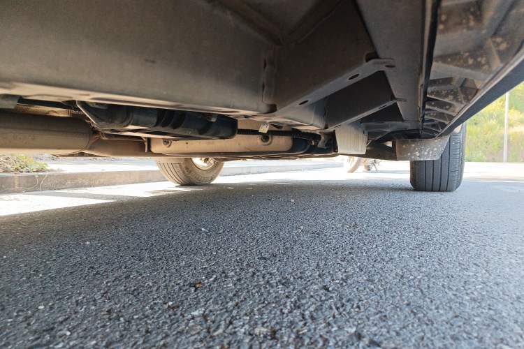 Used Buick Enclave 2020 28T Two-Wheel Drive Zhanqi Version Chassis Front Left