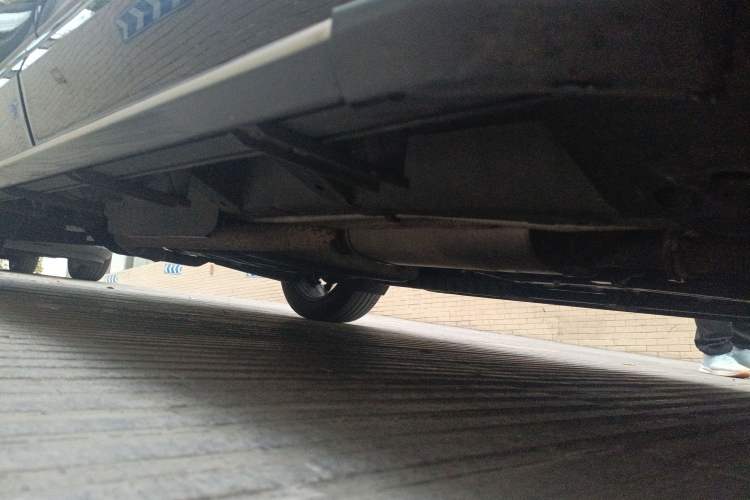 Used Buick Enclave 2020 28T Two-Wheel Drive Prestige Version Chassis Front Right