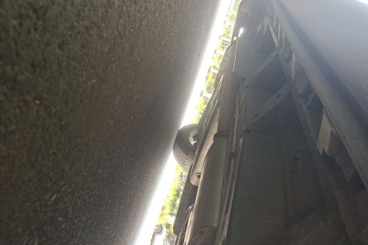Used Buick Enclave 2020 28T Two-Wheel Drive Zhanqi Version Chassis Front Right