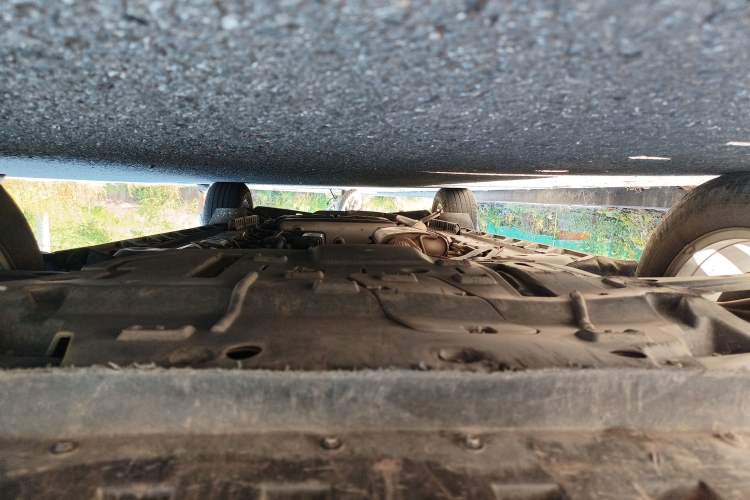 Used Buick Enclave 2020 28T Two-Wheel Drive Zhanqi Version Chassis Front